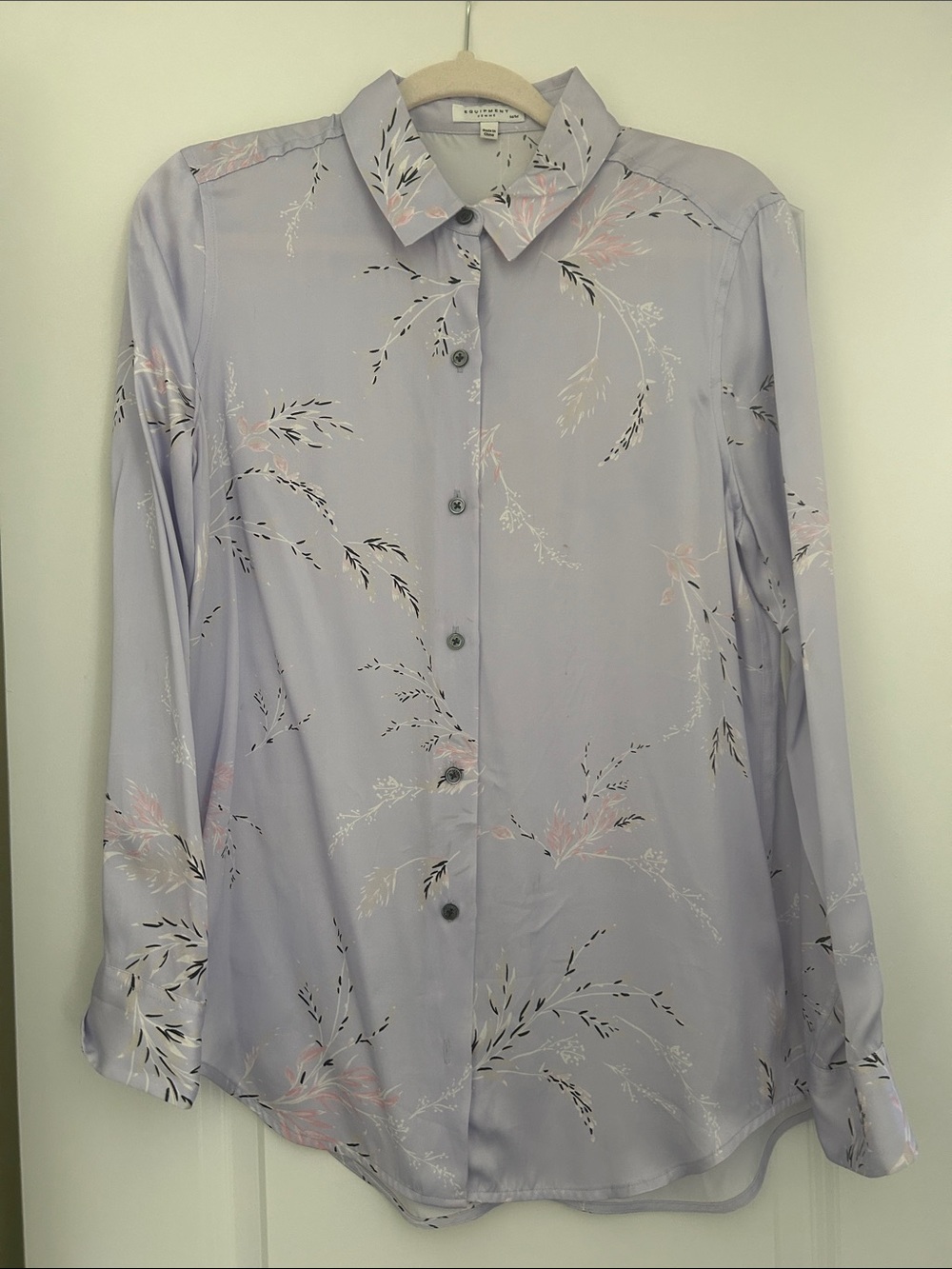 Equipment Femme Lavender Floral Shirt size M